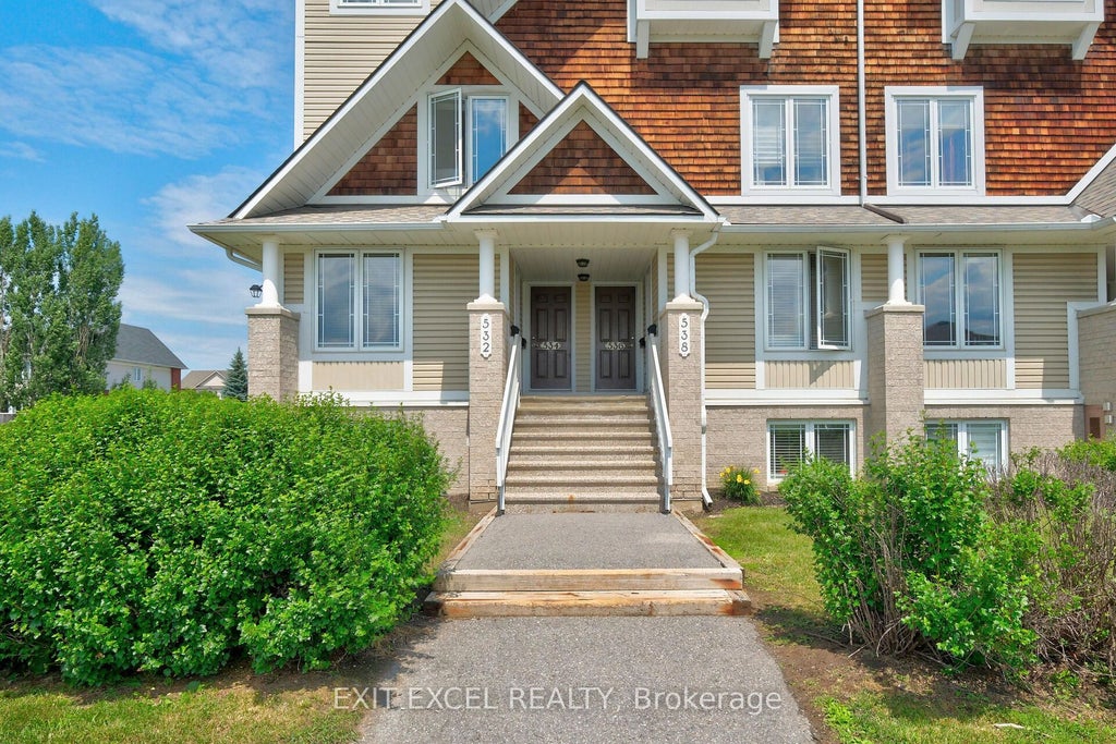 Photo of 532 Lakeridge Drive #1, Orleans - Cumberland and Area, ON K4A 0H5 (MLS # X13838720)