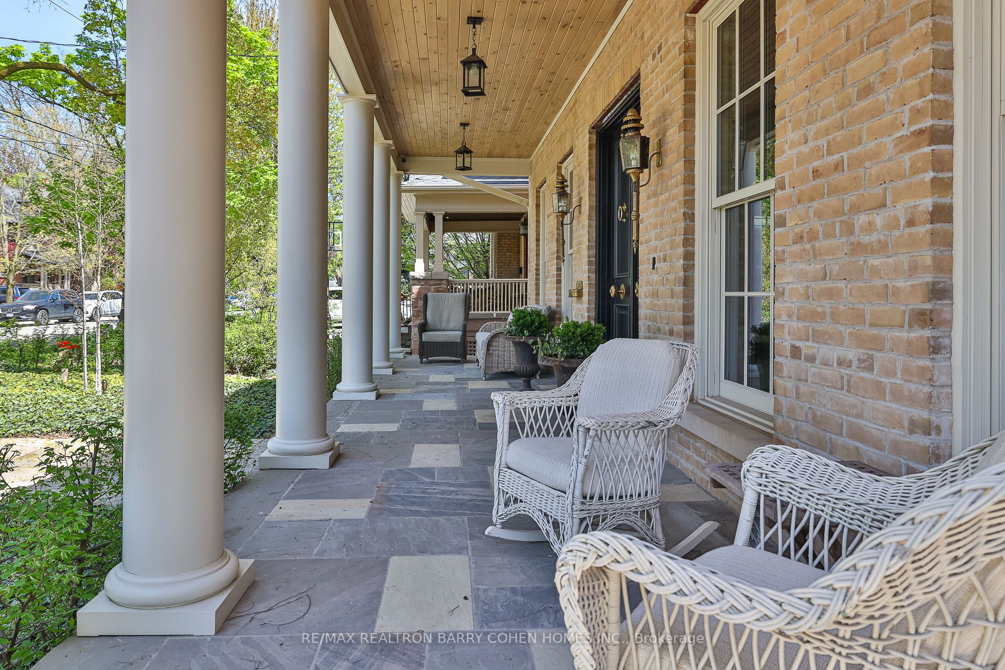 23 Lytton Boulevard