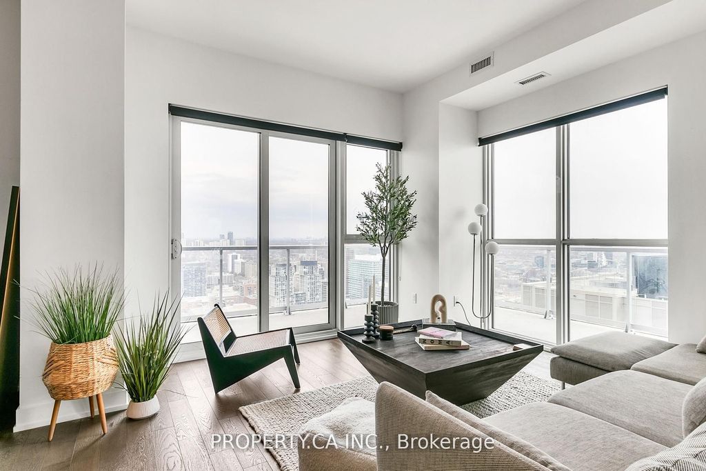 Photo of 15 Lower Jarvis Street #4005, Toronto, ON M5E 1R7 (MLS # C12460504)