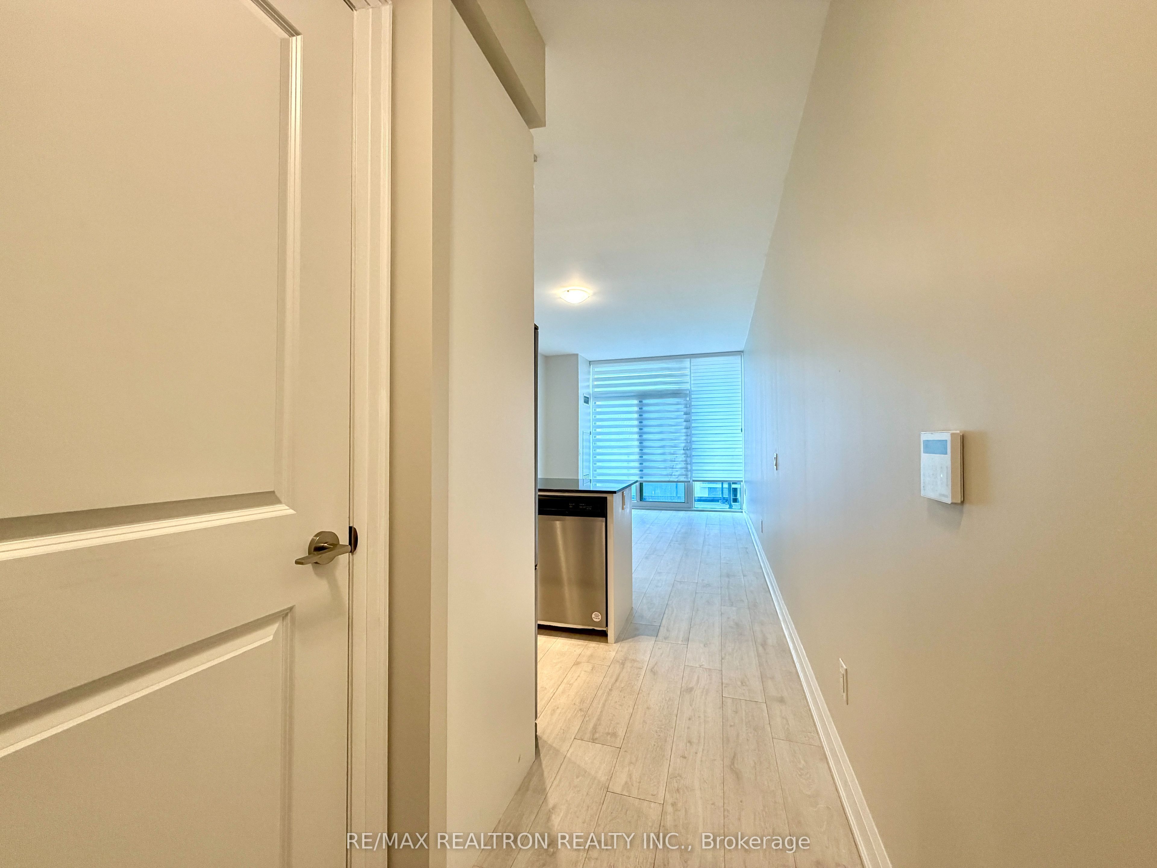 20 Gatineau Drive 1501E