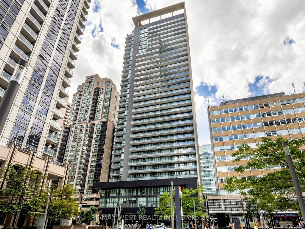 Photo of 770 Bay Street #513, Toronto, ON M5G 0A6 (MLS # C13815918)