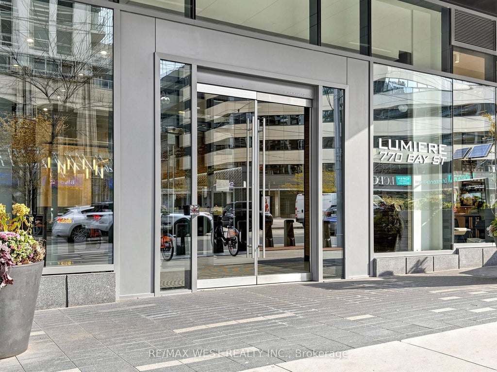Photo of 770 Bay Street #513, Toronto, ON M5G 0A6 (MLS # C13815918)
