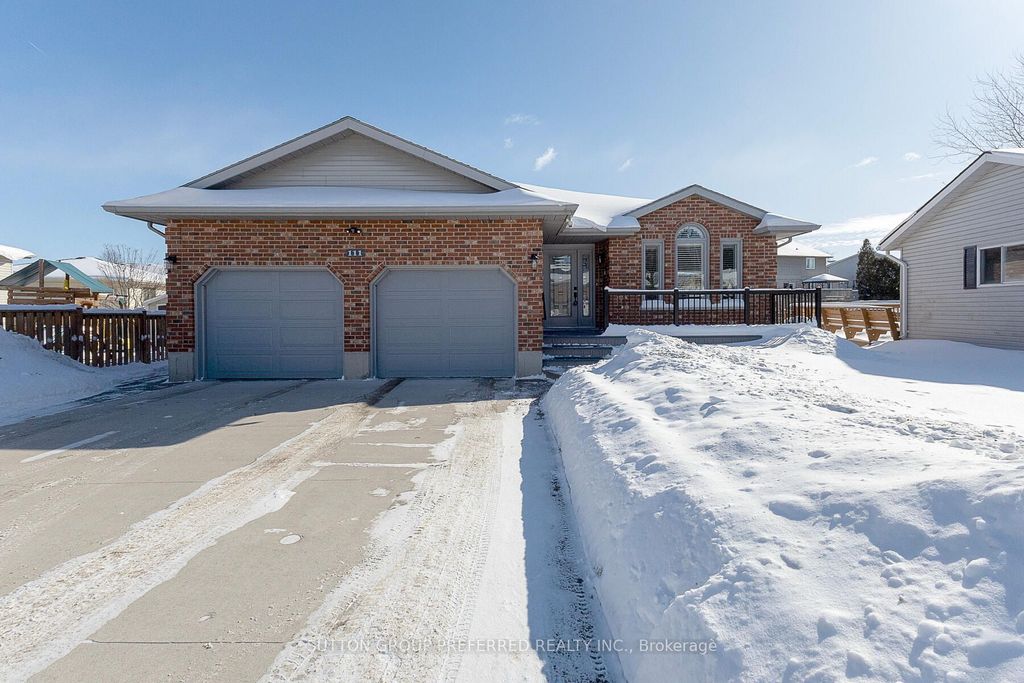 Photo of 111 Hemlock Road, Ingersoll, ON N5C 3Z4 (MLS # X12750176)