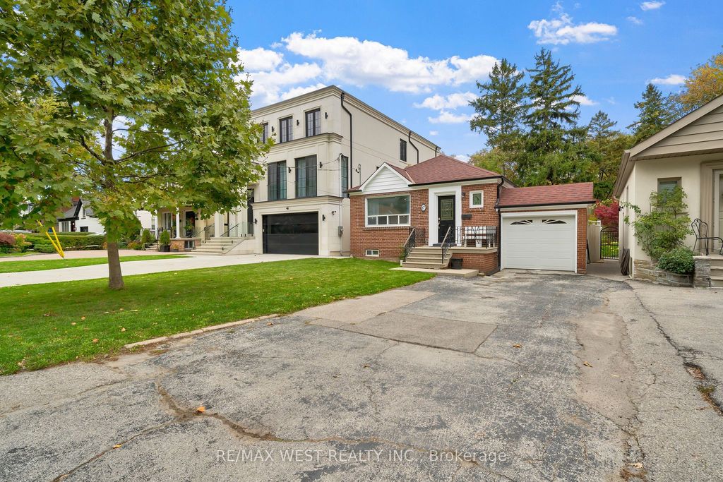 Photo of 67 South Kingsway N/A, Toronto, ON M6S 3T4 (MLS # W12500770)