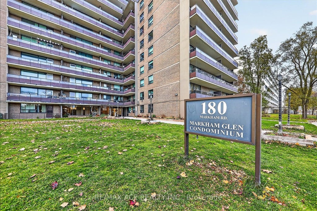Photo of 180 Markham Road #311, Toronto, ON M1M 2Z9 (MLS # E14120738)