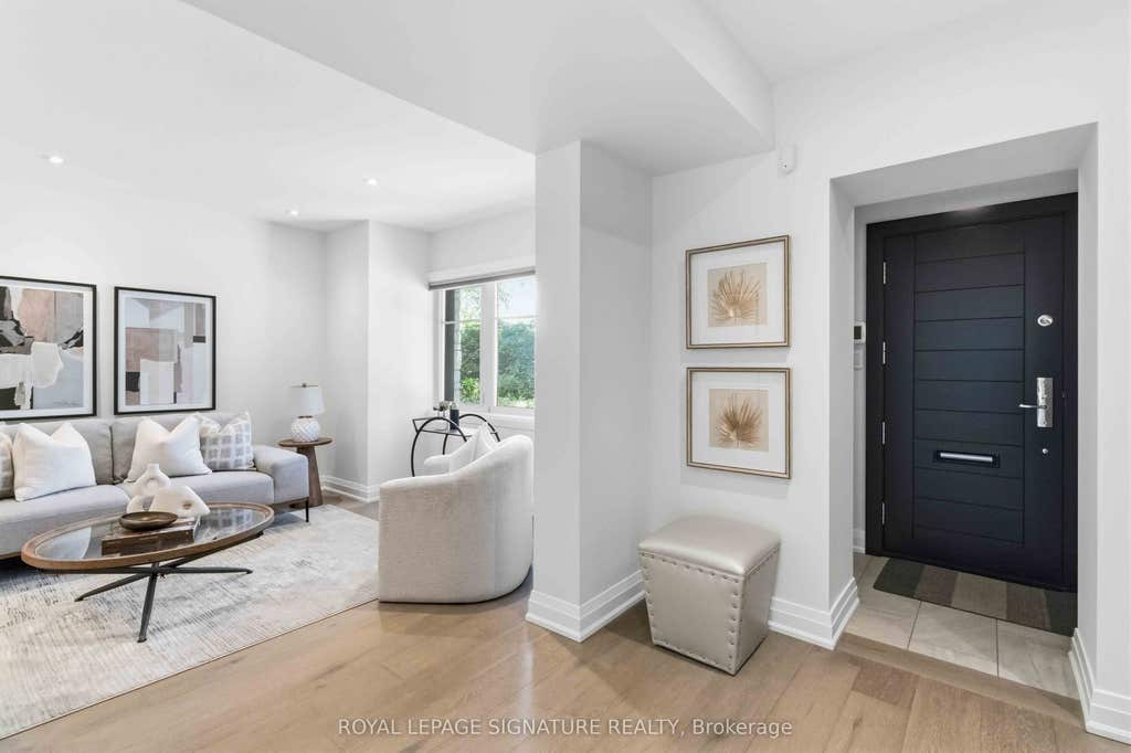 Photo of 204 Richview Avenue, Toronto, ON M5P 3G3 (MLS # C13545286)