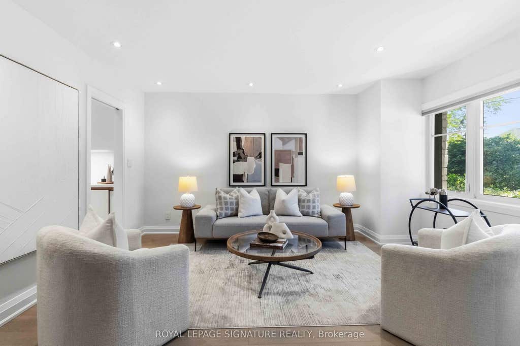 Photo of 204 Richview Avenue, Toronto, ON M5P 3G3 (MLS # C13545286)