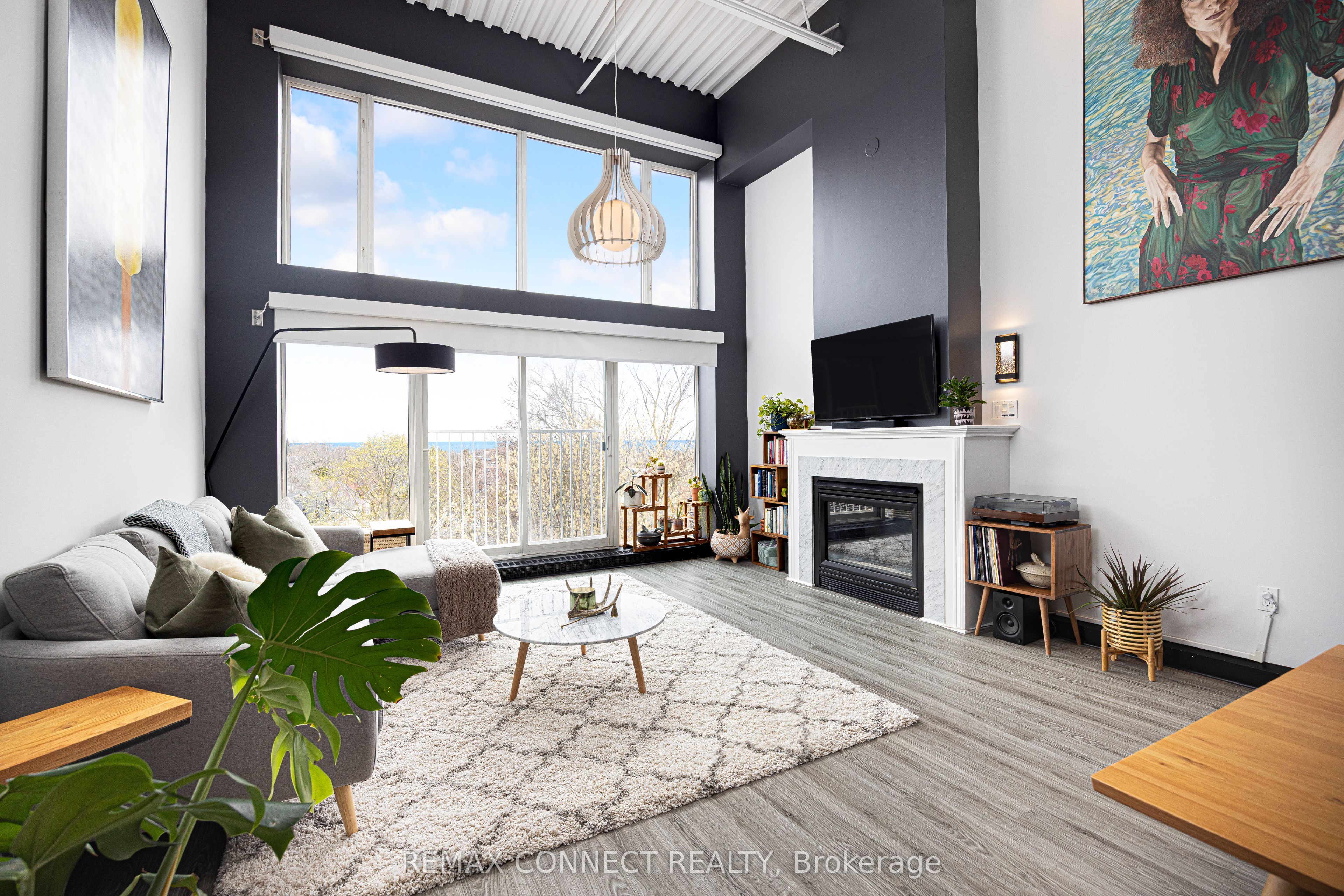 517 Kingston Road 4