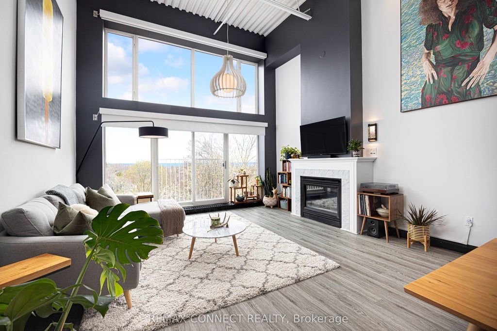 Photo of 517 Kingston Road #4, Toronto, ON M4L 1V5 (MLS # E13544078)