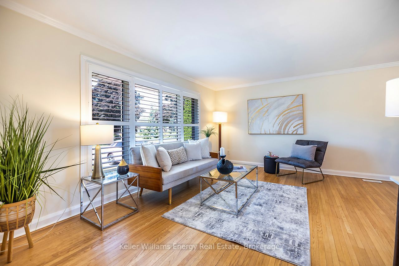 403 Rossmount Avenue