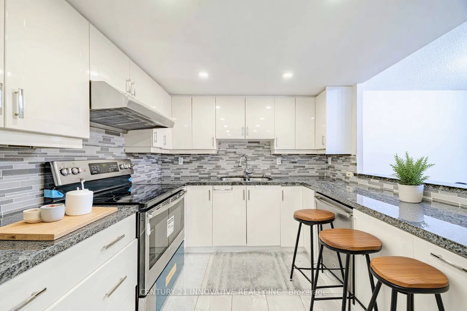 5 Weldrick Road W 511