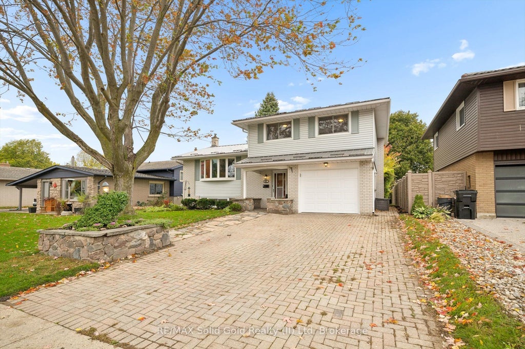 Photo of 127 Gay Crescent, Kitchener, ON N2A 2C2 (MLS # X14091078)