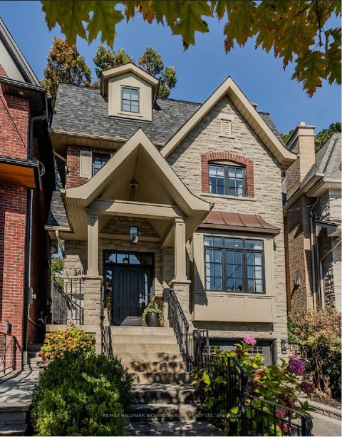 34B Long Crescent Toronto ON M4E 1N6