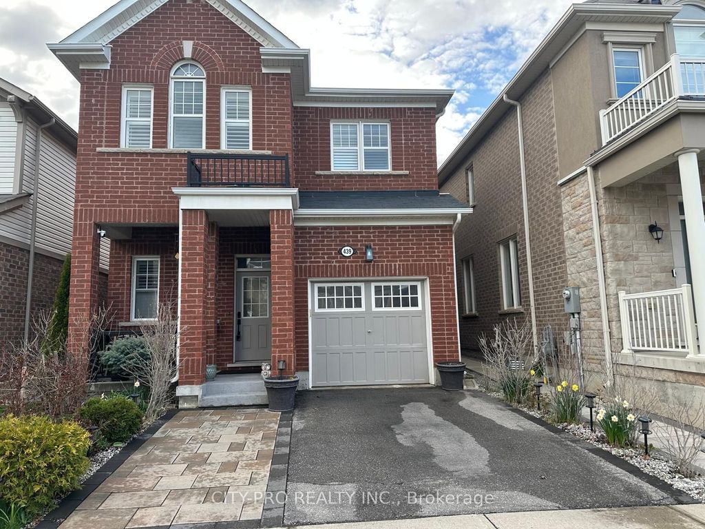 Photo of 439 Etheridge Avenue, Milton, ON L9E 0B3 (MLS # W13066488)