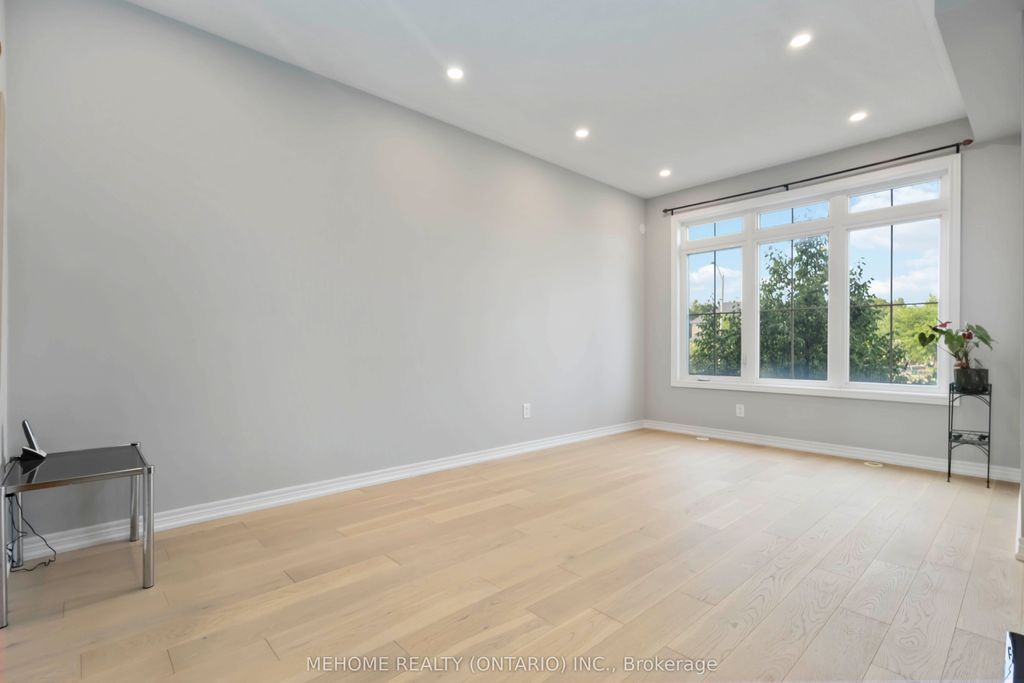 Photo of 229 Dundas Way, Markham, ON L6E 0S8 (MLS # N12731402)