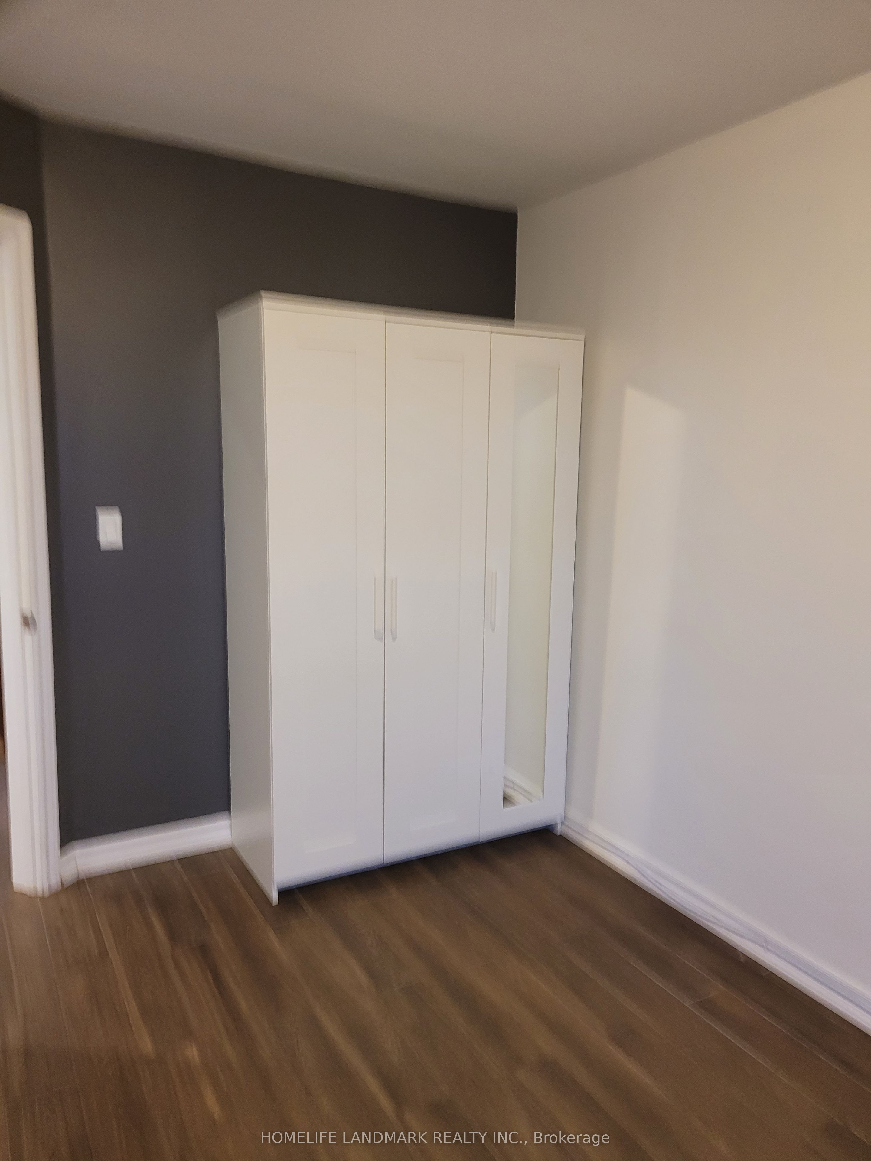 20 Roncesvalles Avenue 2