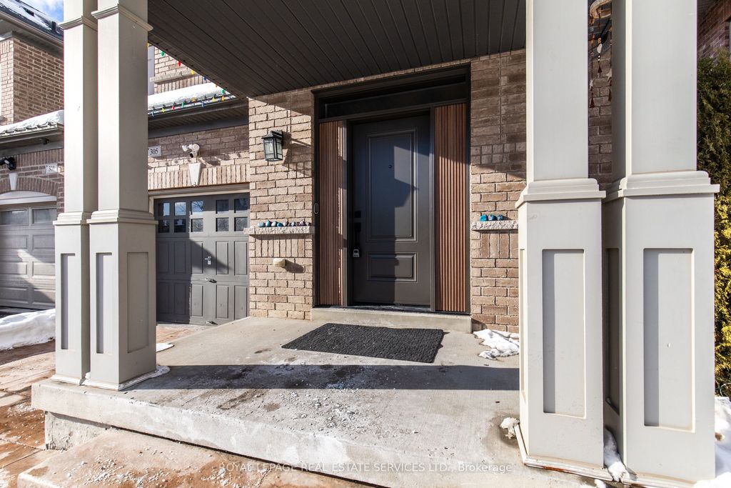 Photo of 305 Moody Drive, Vaughan, ON L4H 3Z6 (MLS # N12767938)