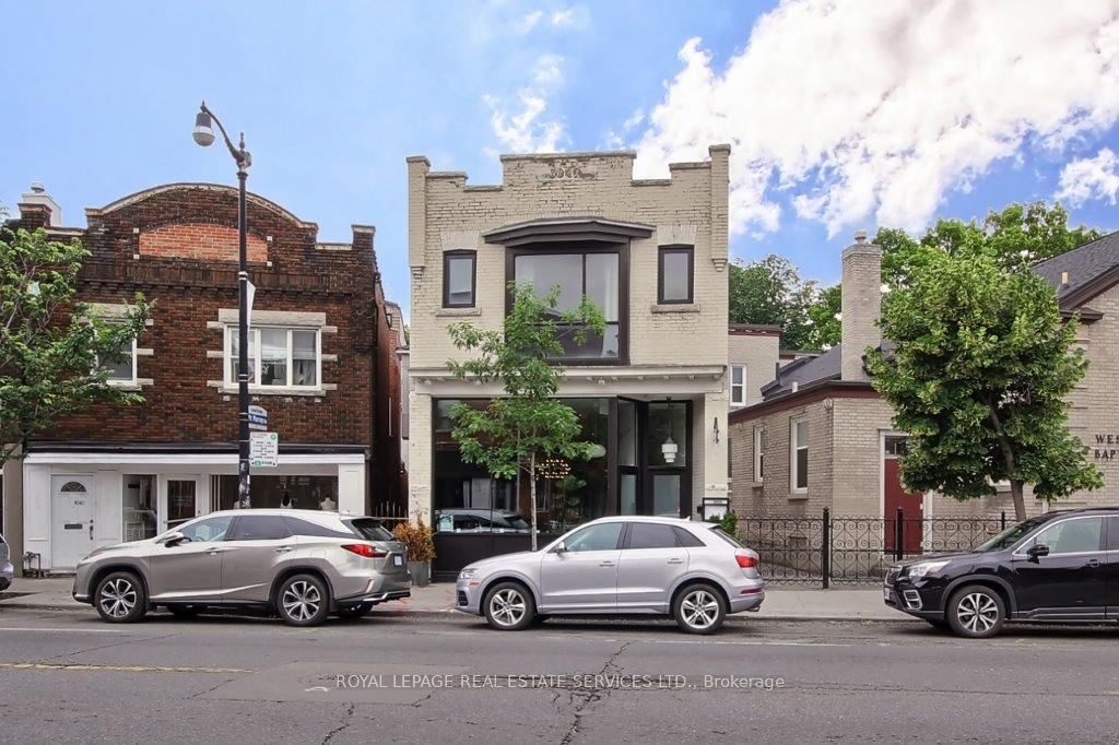 3047 Dundas Street W