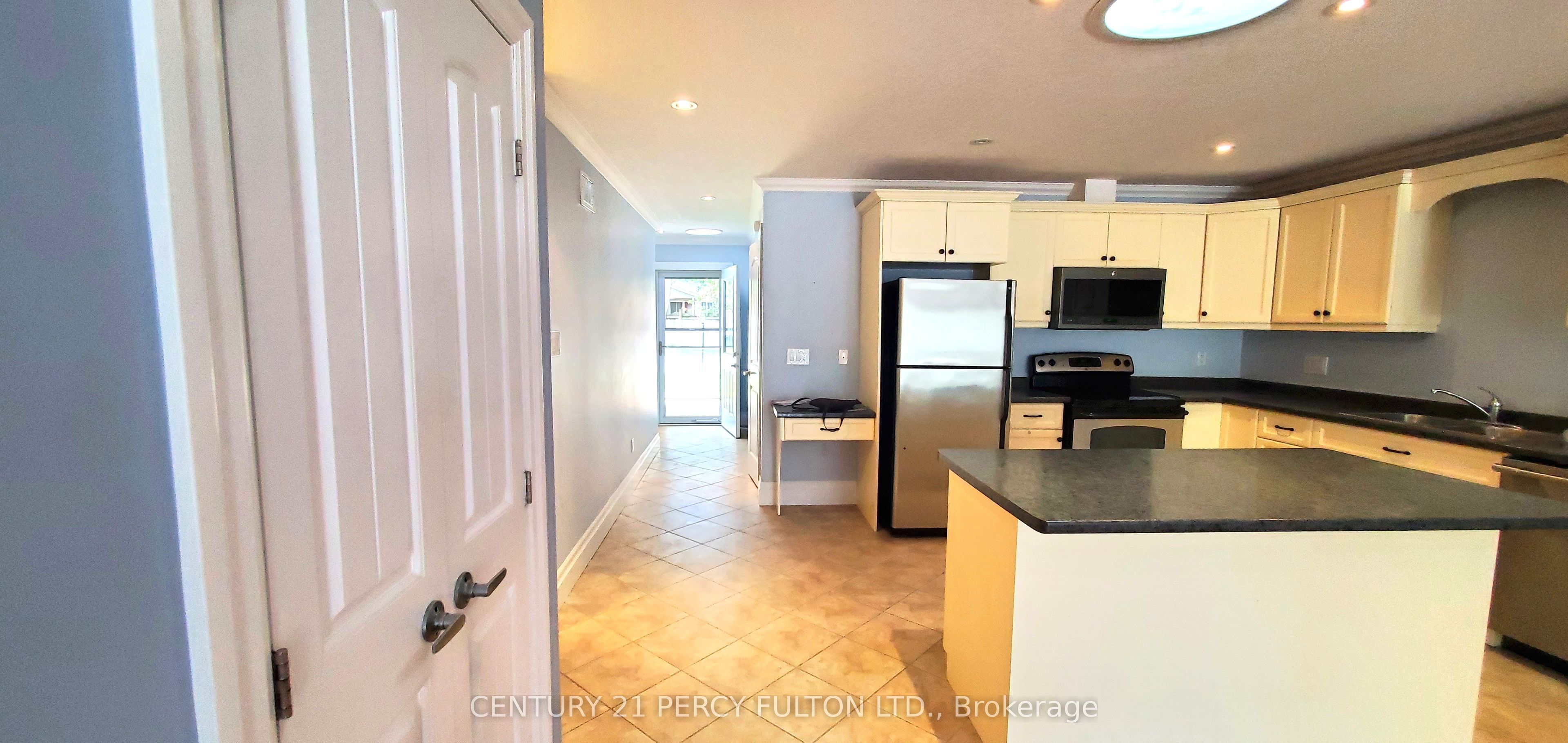 31 Greenway Drive