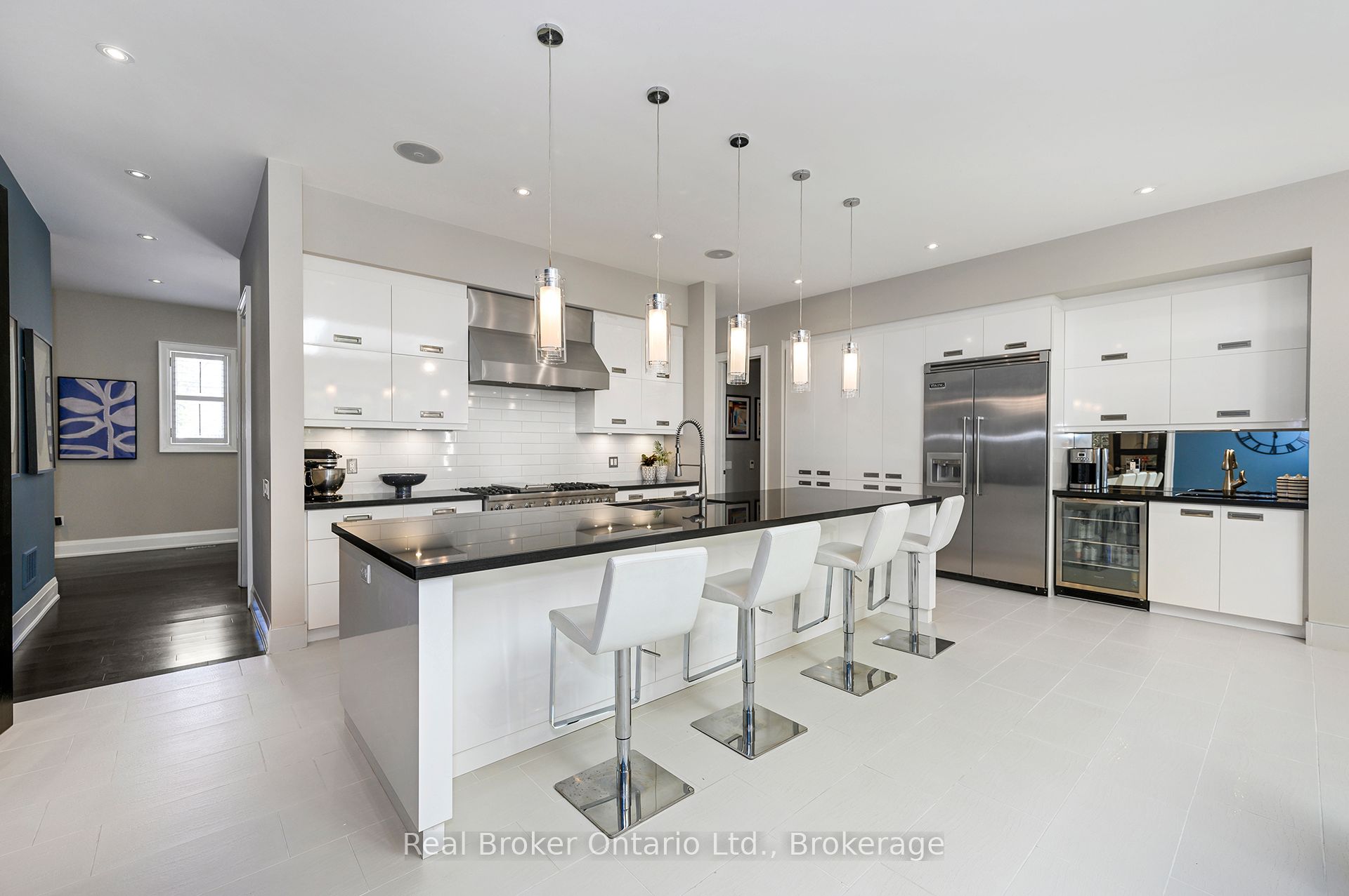 4507 Lakeshore Road