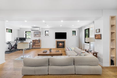 115 Robinson Street Toronto ON M6J 1M1