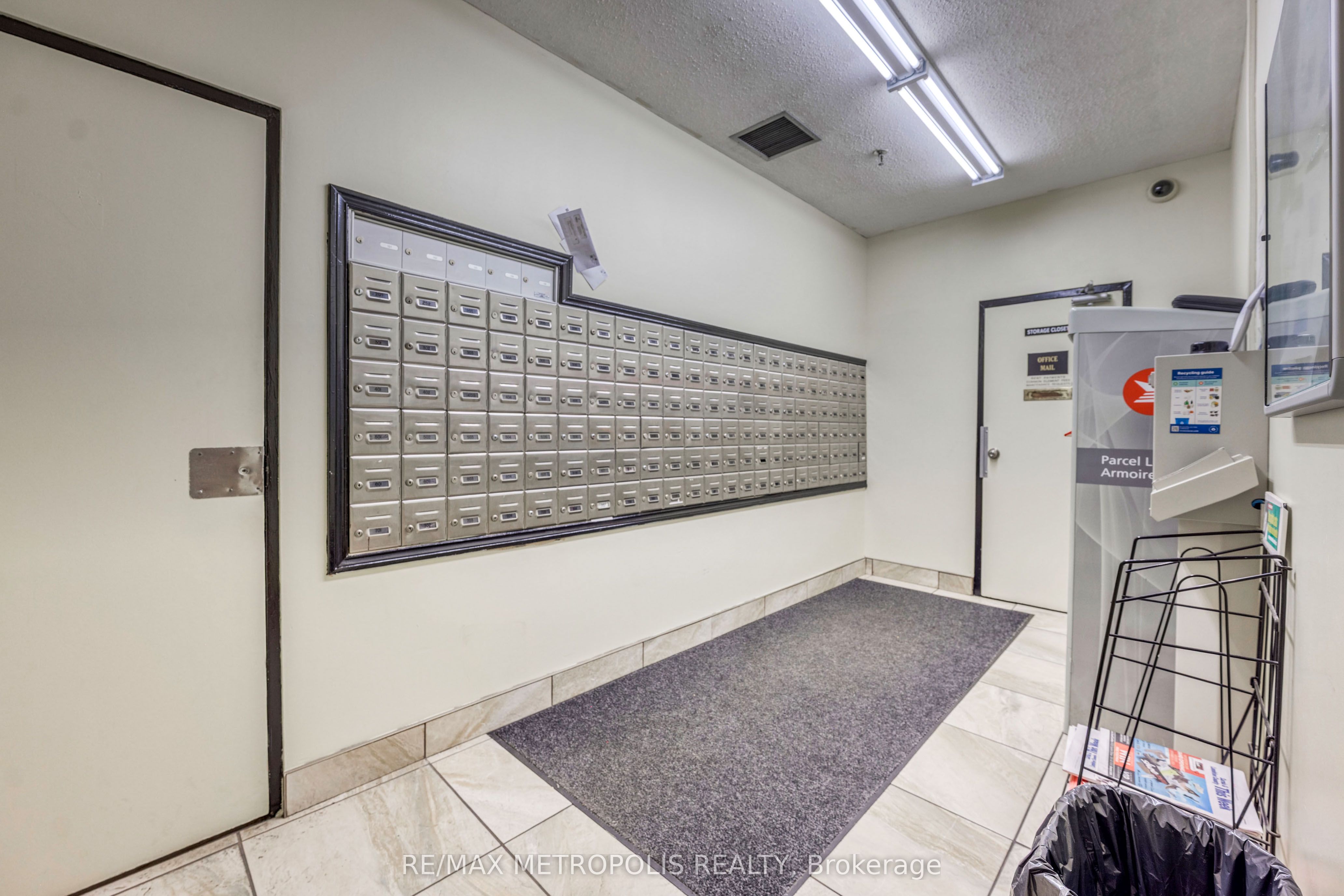 155 Front Street N 1306