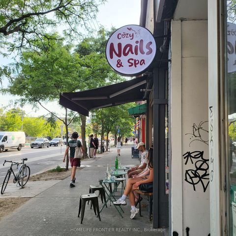 386 College Street Toronto ON M5T 1S7