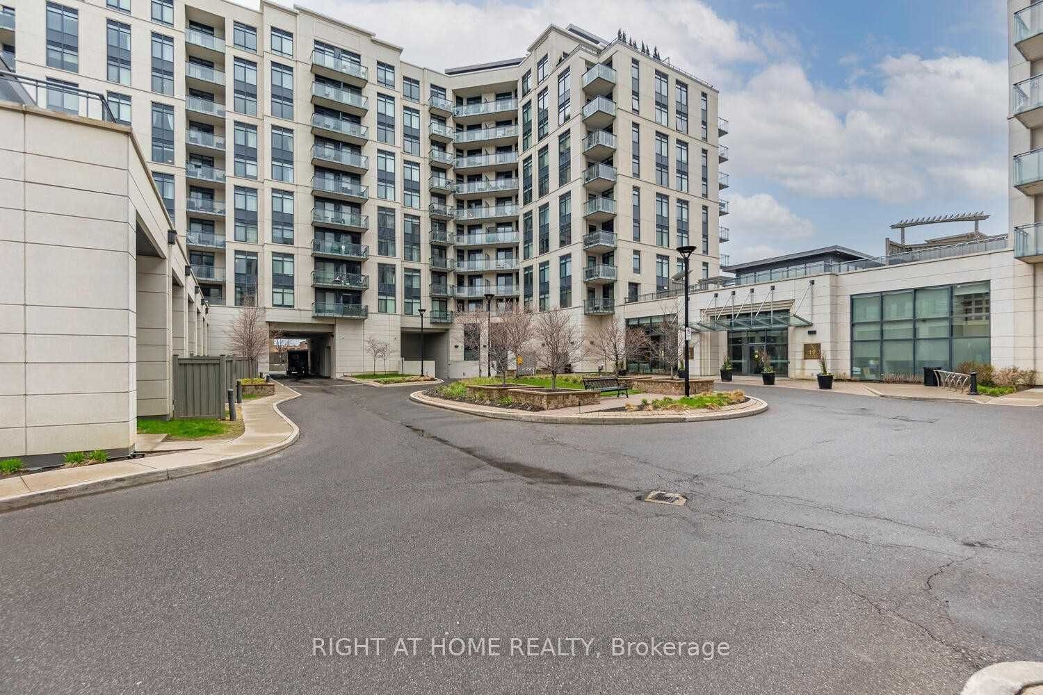 24 Woodstream Boulevard 305