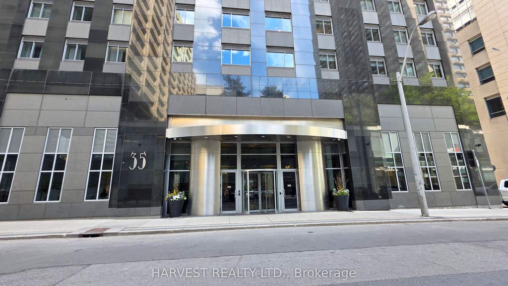 Photo of 35 Balmuto Street #1506, Toronto, ON M4Y 0A3 (MLS # C13234178)