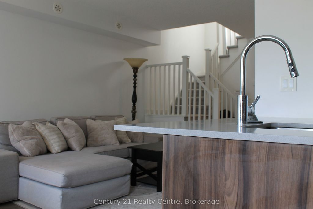 Photo of 1127 Cooke Boulevard #507, Burlington, ON L5M 7C5 (MLS # W12740898)