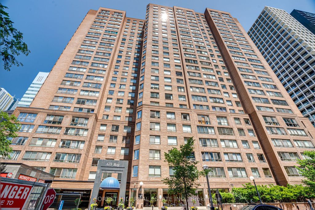 Photo of 633 Bay Street #2322, Toronto, ON M5G 2G4 (MLS # C12412583)