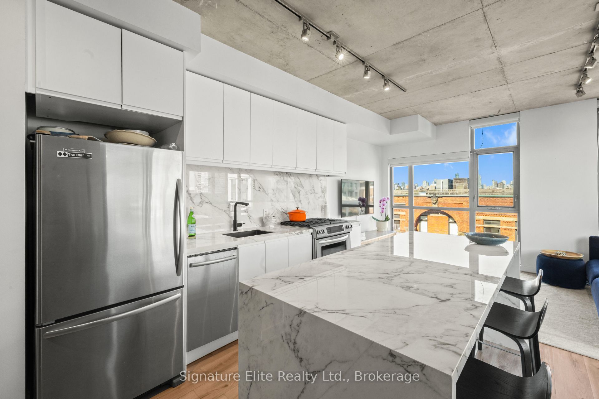 2 Gladstone Avenue 606