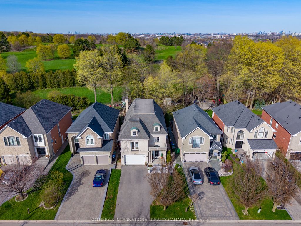 Photo of 5481 Middleport Crescent, Mississauga, ON L4Z 3V2 (MLS # W13094114)