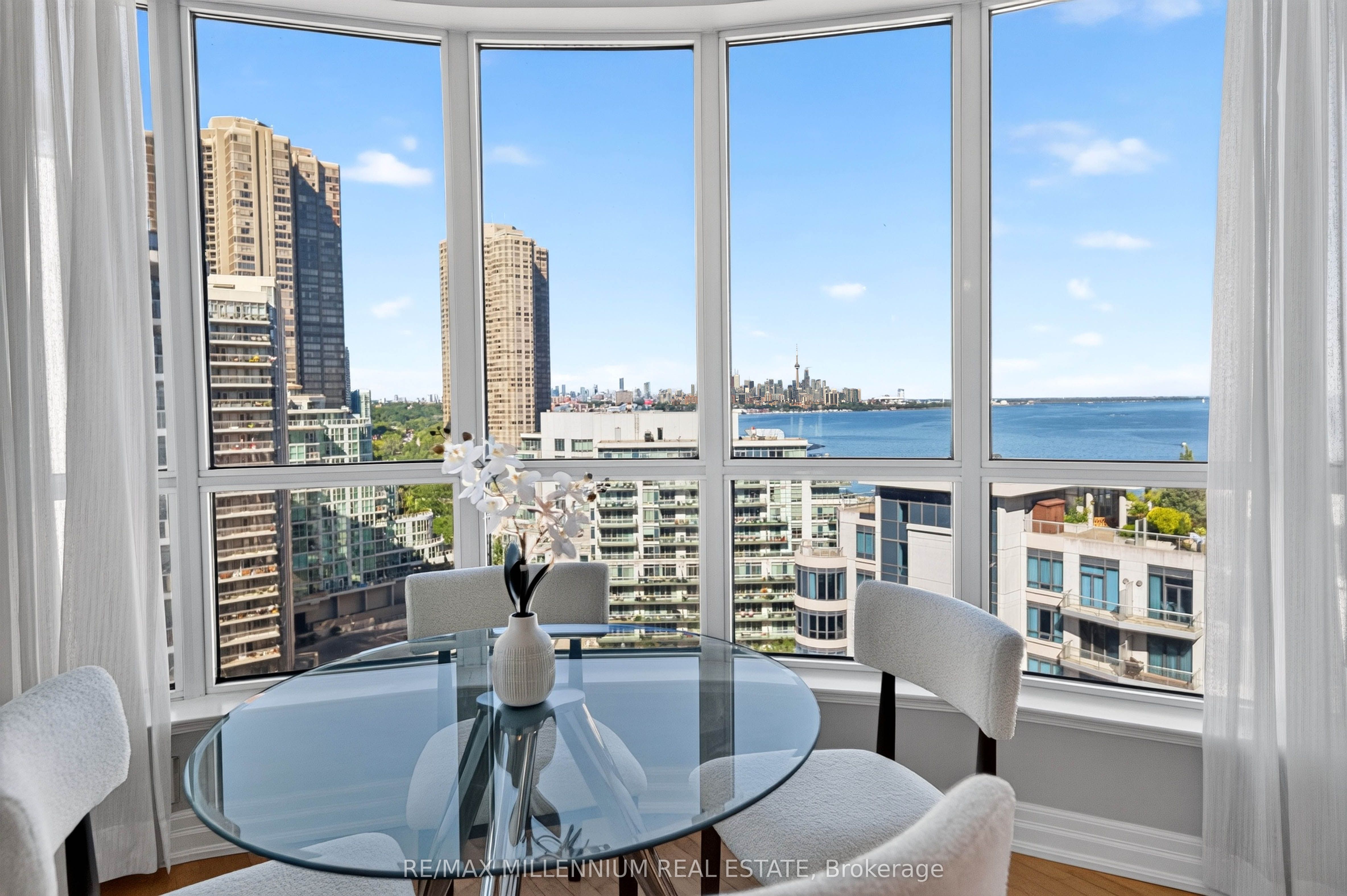 2087 Lake Shore Boulevard W 1503