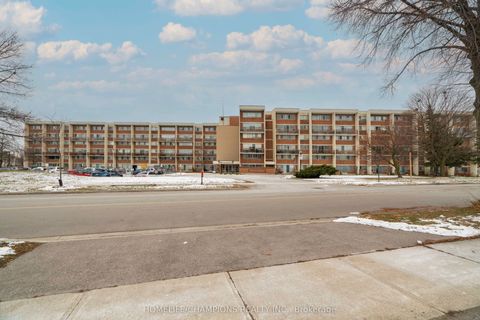 1050 Stainton Drive 205 Mississauga ON L5C 2T8