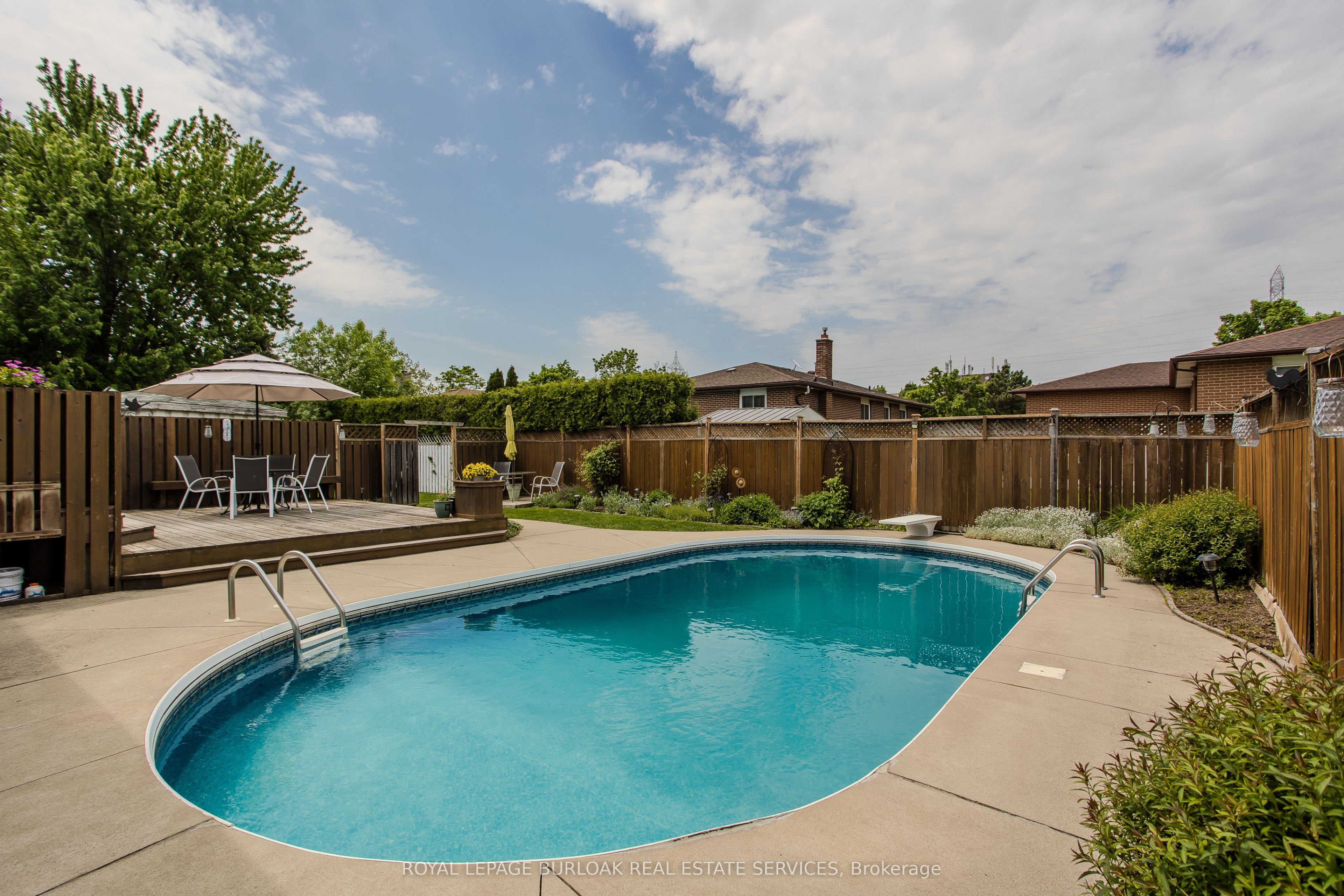 3125 Michael Crescent