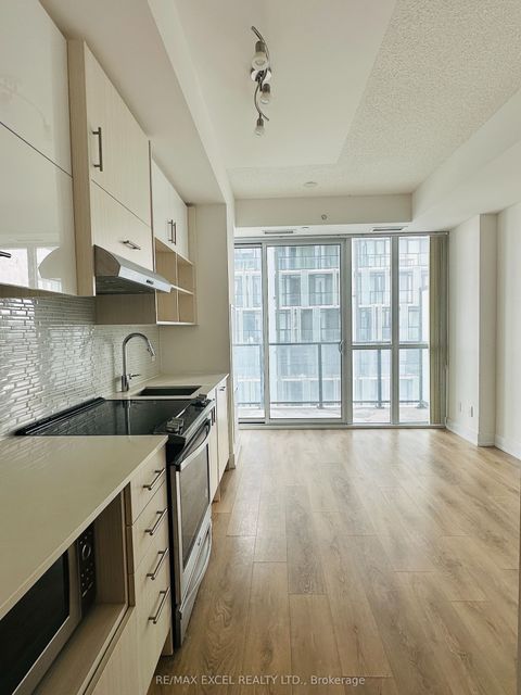 128 Fairview Mall Drive 1309 Toronto ON M2J 0E8