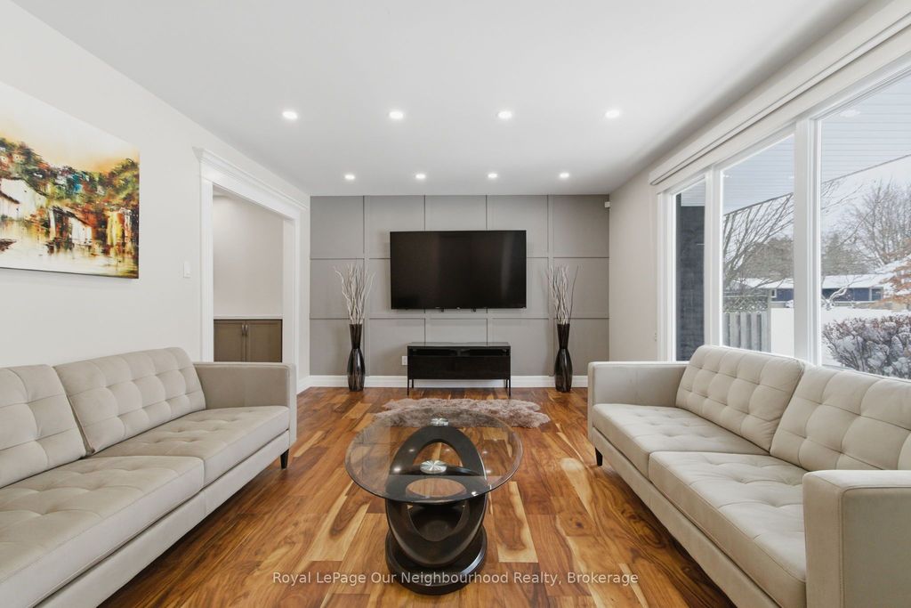 Photo of 181 McMaster Drive, London South, ON N6K 1J6 (MLS # X12704758)