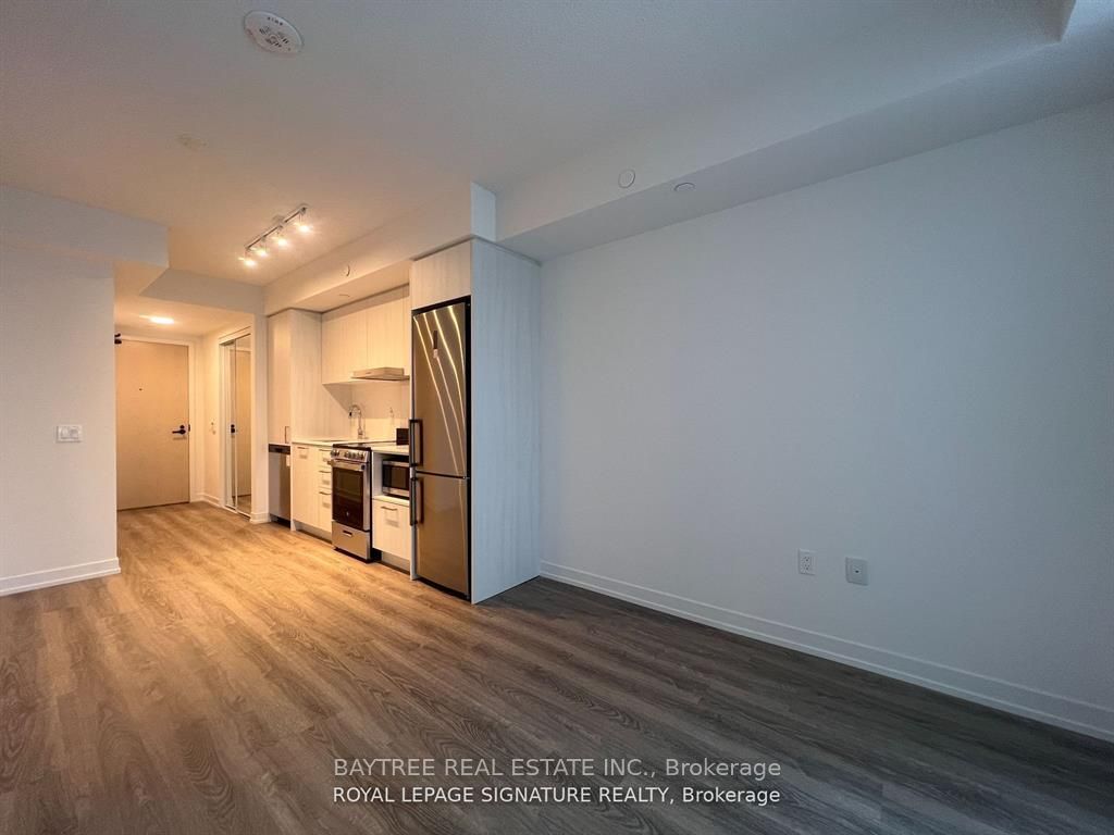 195 Commerce Street 1617