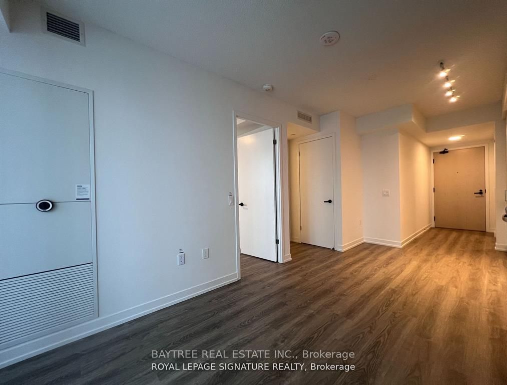 195 Commerce Street 1617