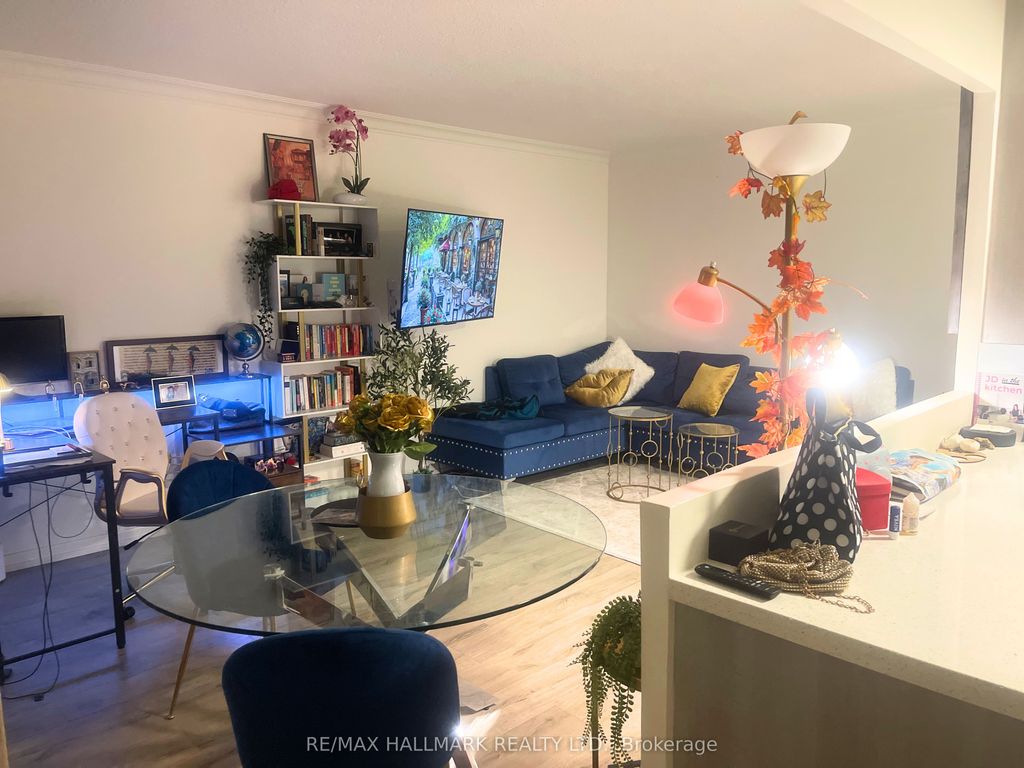 Photo of 660 Eglinton Avenue W #408, Toronto, ON M5N 1C3 (MLS # C12362982)