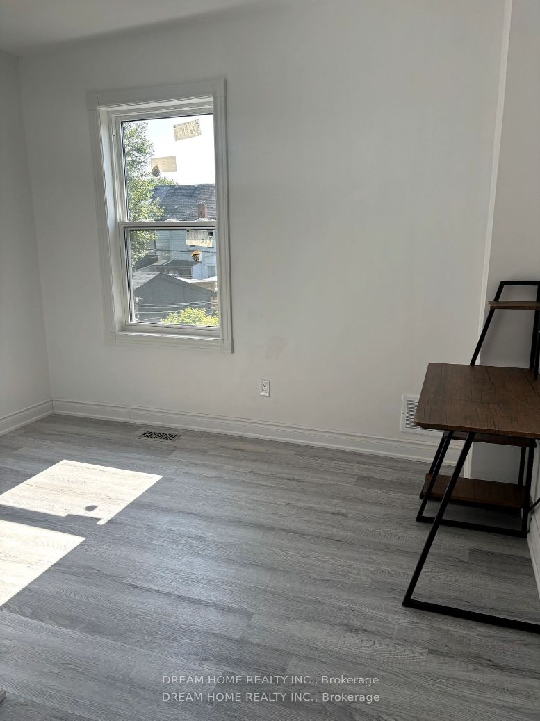 262 clinton Street 203