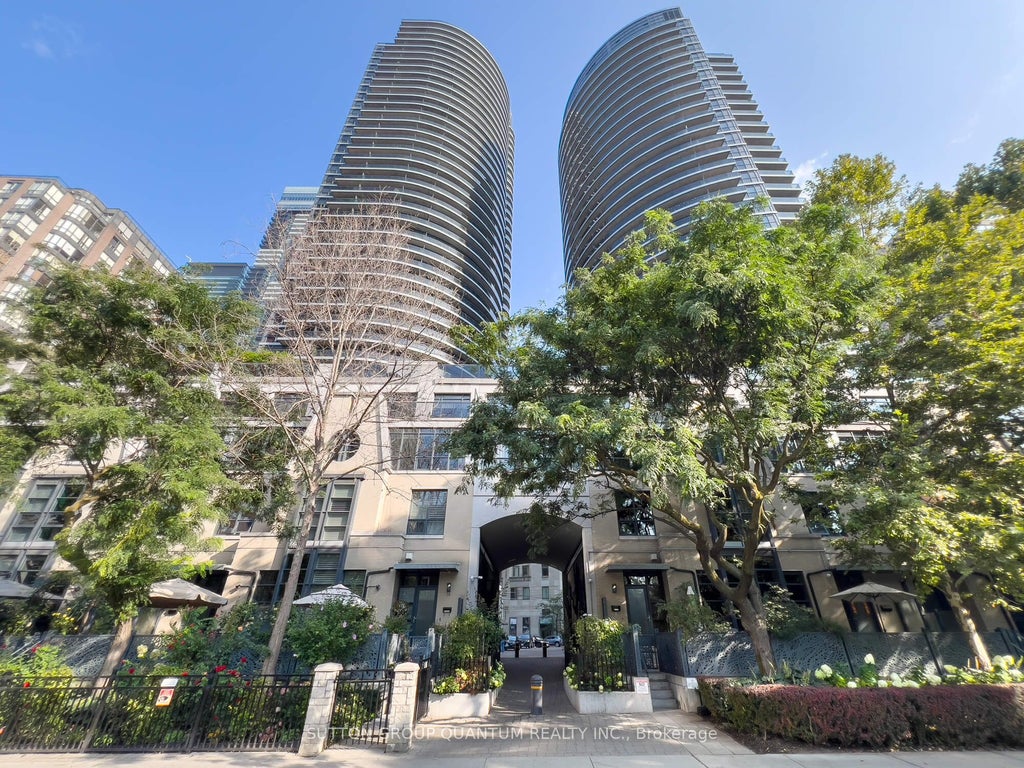 Photo of 25 Carlton Street #1811, Toronto, ON M5B 1L4 (MLS # C13716794)