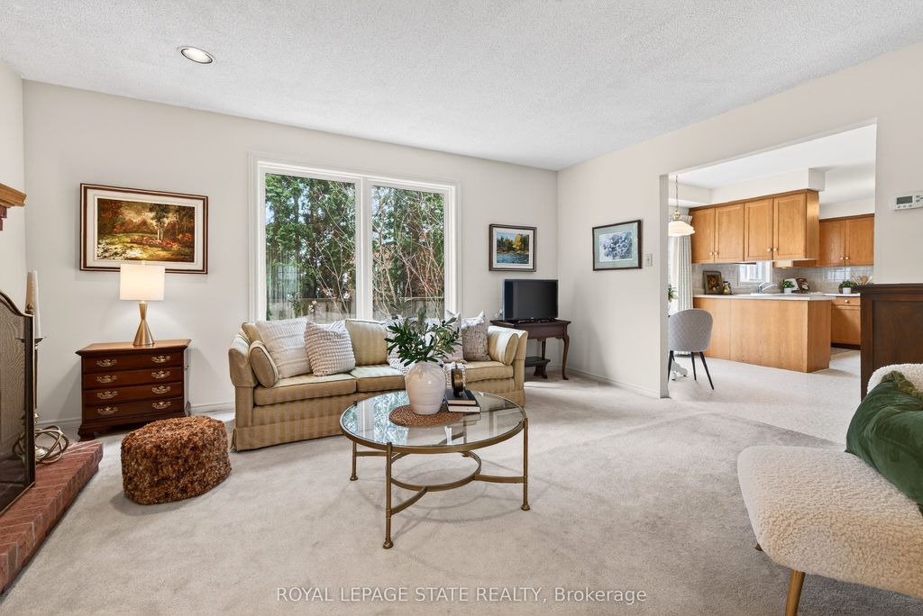 Photo of 133 Central Avenue, Grimsby, ON L3M 4Z3 (MLS # X12895758)