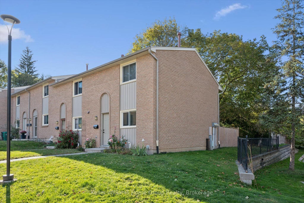 Photo of 223 Pioneer Drive W #H53, Kitchener, ON N2P 1L9 (MLS # X13895388)