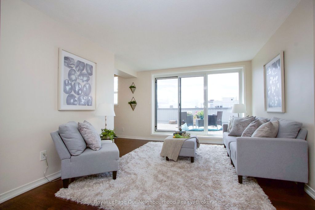 Photo of 80 Athol Street E #702, Oshawa, ON L1H 8B7 (MLS # E13063668)