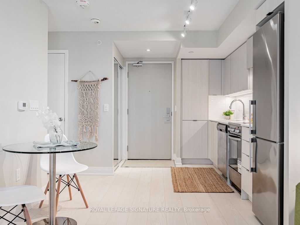 Photo of 30 Gibbs Road #04, Toronto, ON M9B 0E4 (MLS # W12451288)