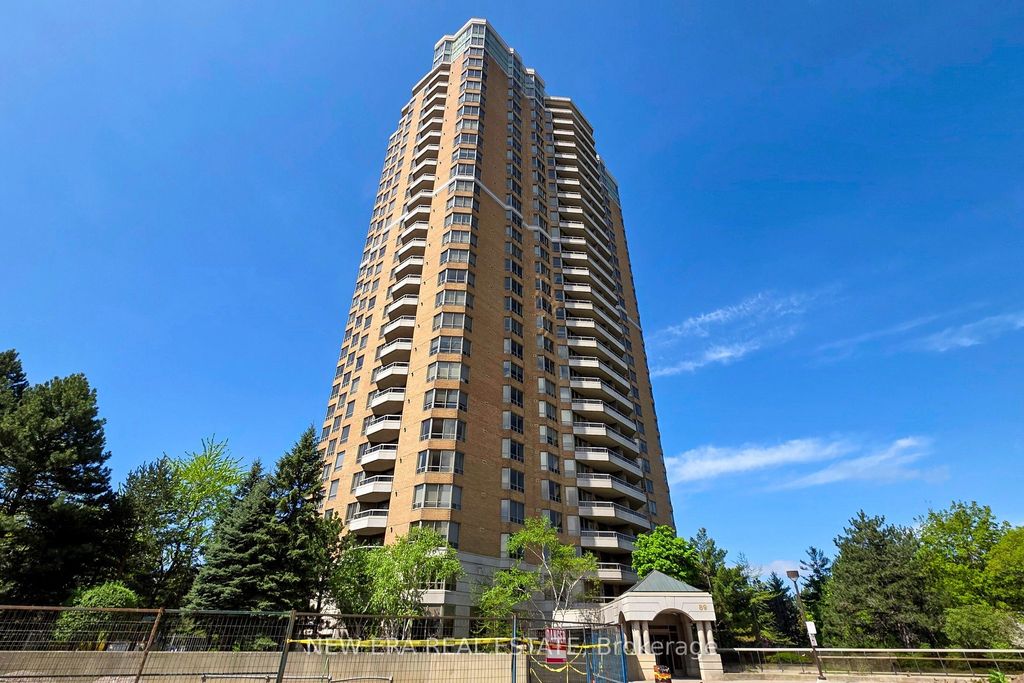 Photo of 89 Skymark Drive #511, Toronto, ON M2H 3S6 (MLS # C12585778)