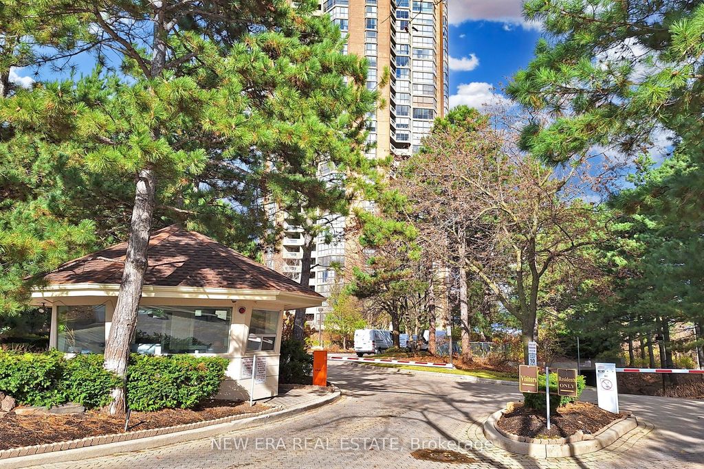 Photo of 89 Skymark Drive #511, Toronto, ON M2H 3S6 (MLS # C12585778)