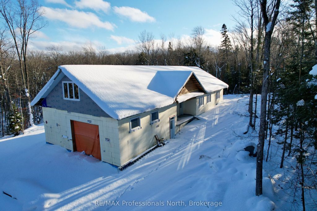 Photo of 121 Loon Lake Road, Magnetawan, ON P0A 1Z0 (MLS # X12643326)